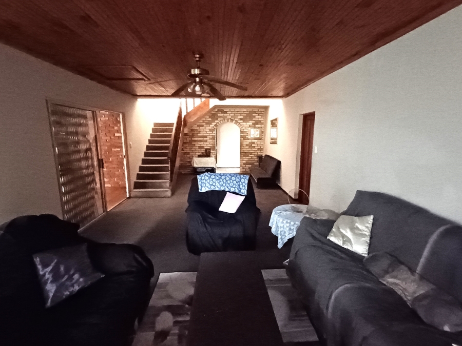 8 Bedroom Property for Sale in C Place Eastern Cape